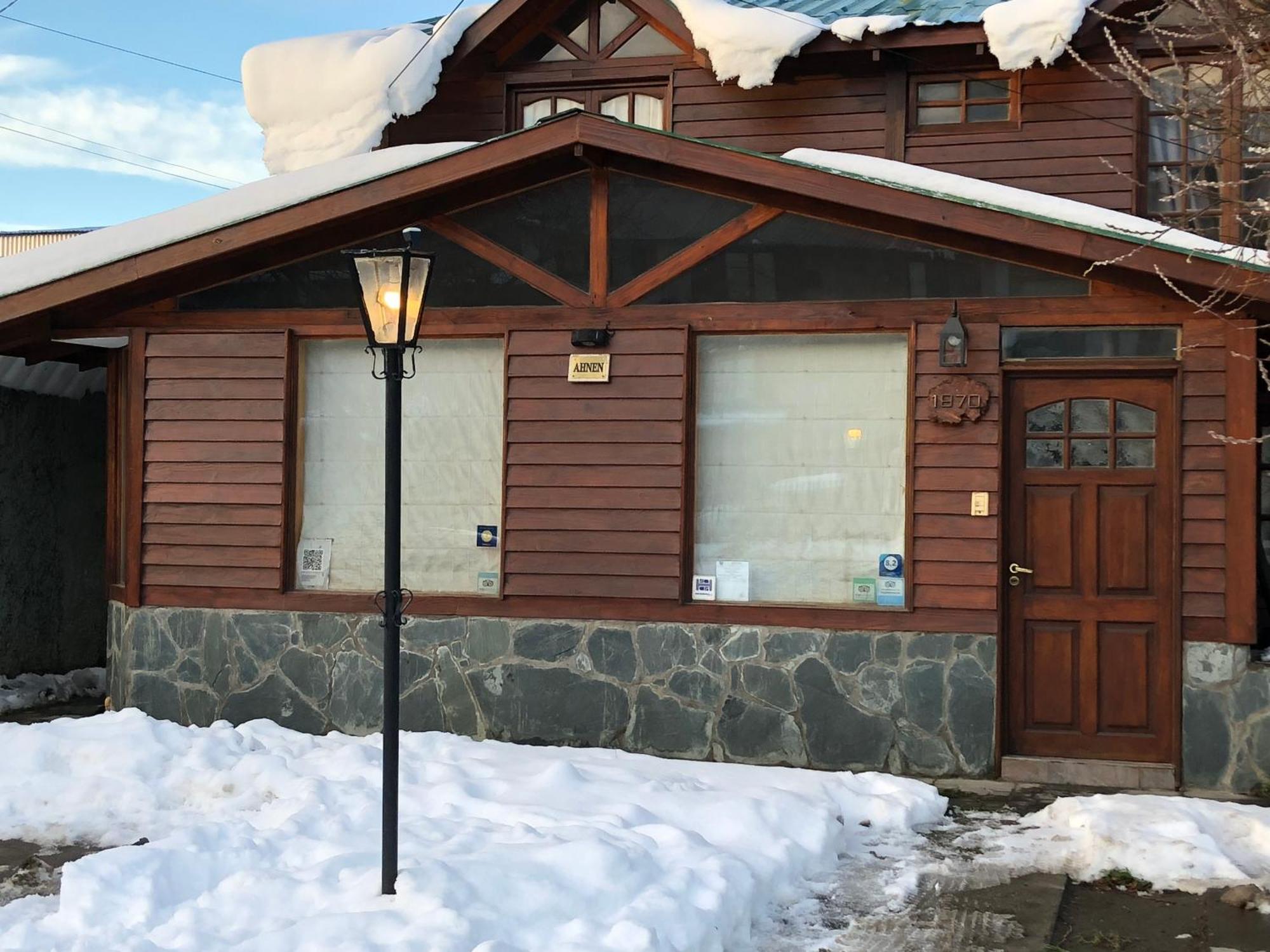 Departamentos Ahnen Lägenhet Ushuaia Exteriör bild